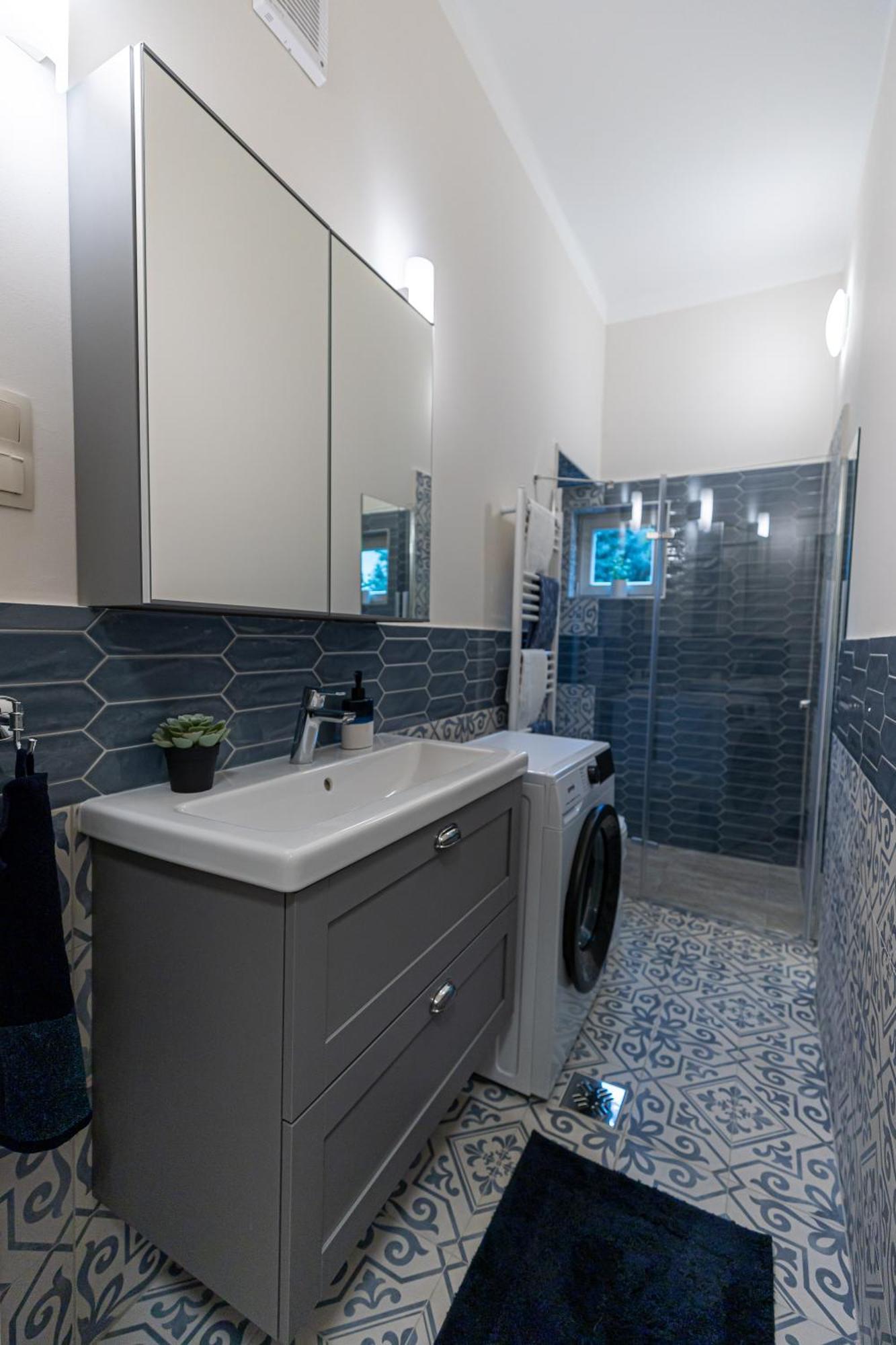 Bb Goergey Apartman I. Мишкольц Экстерьер фото