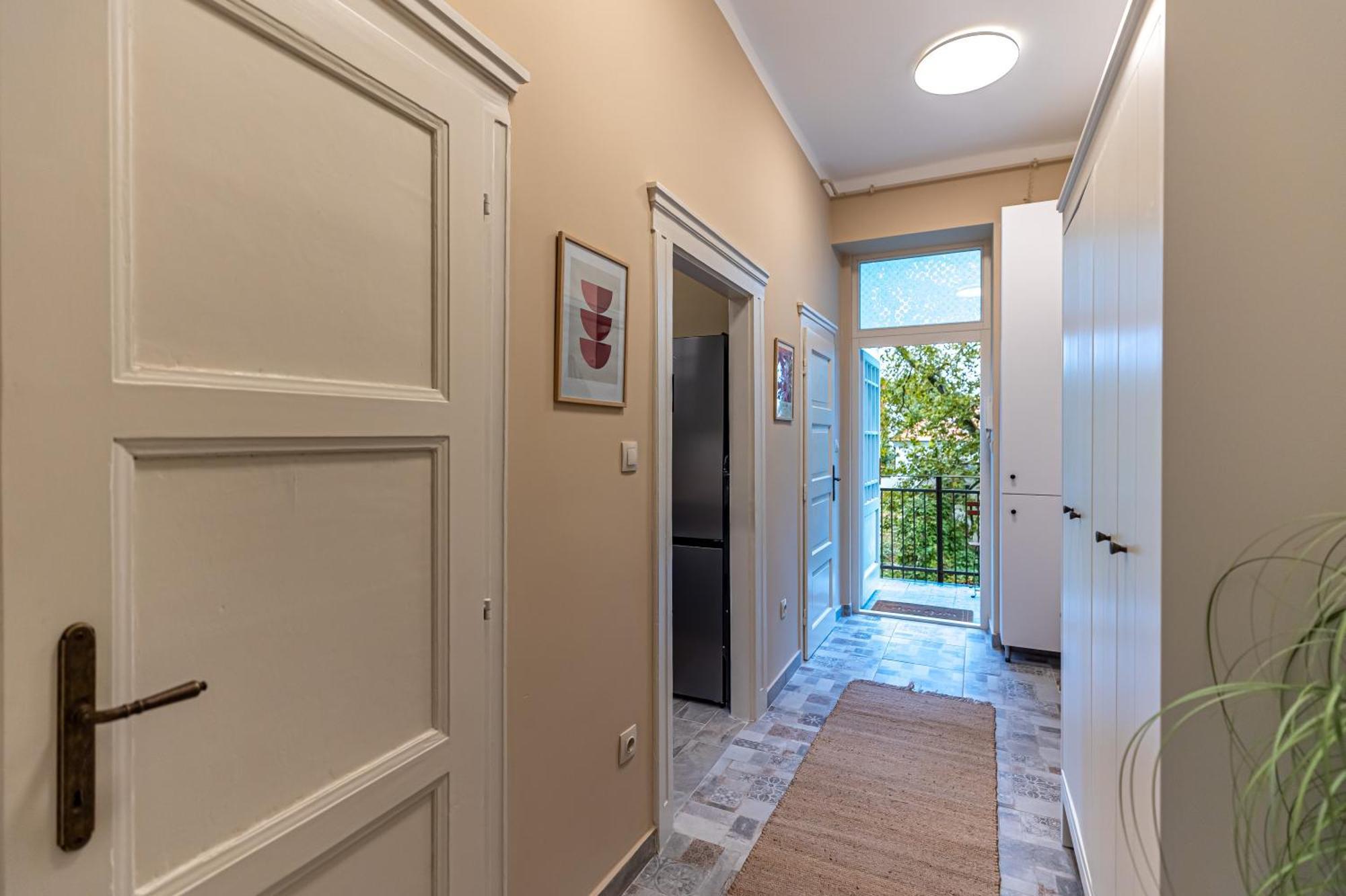 Bb Goergey Apartman I. Мишкольц Экстерьер фото
