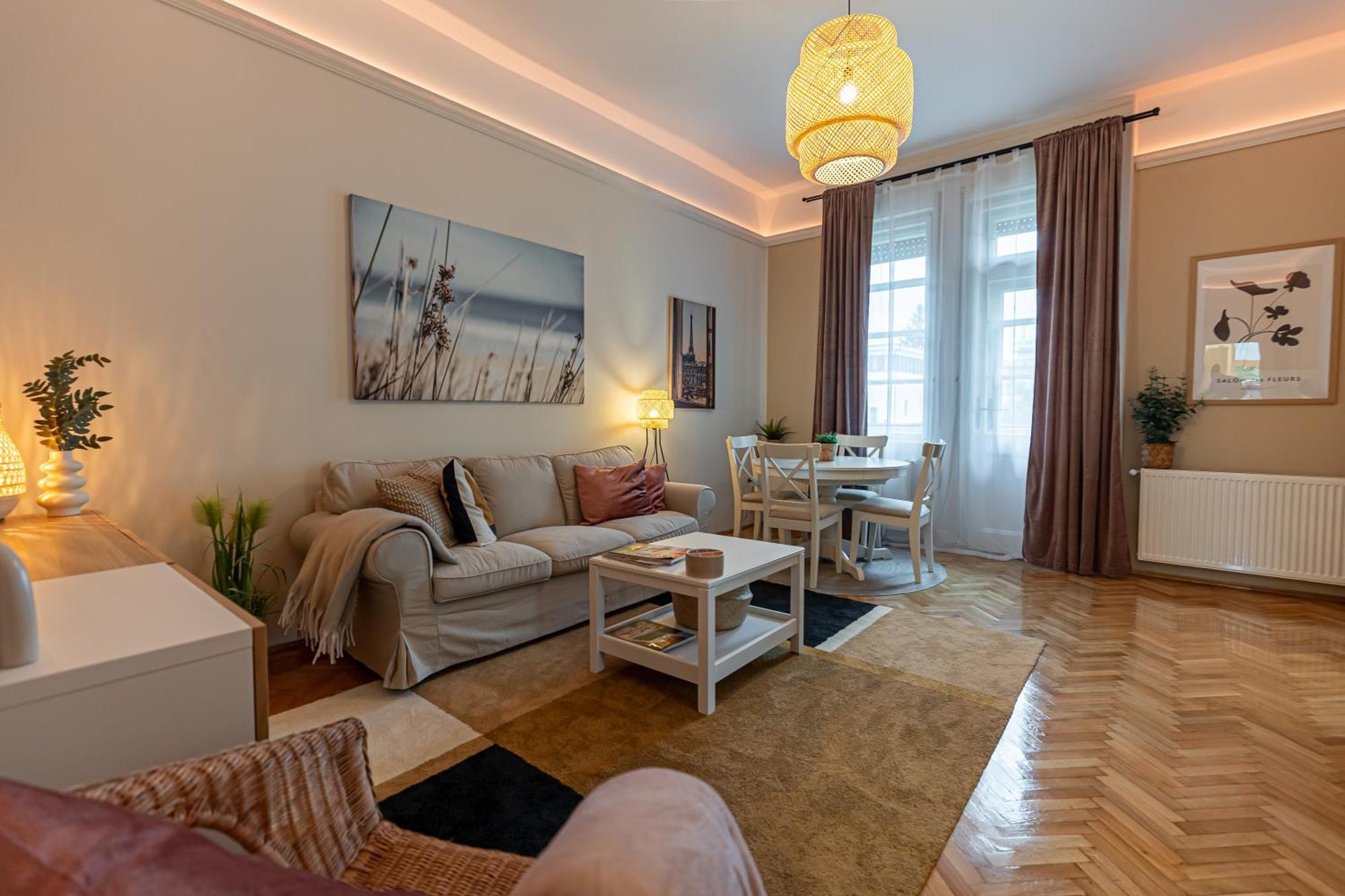Bb Goergey Apartman I. Мишкольц Экстерьер фото