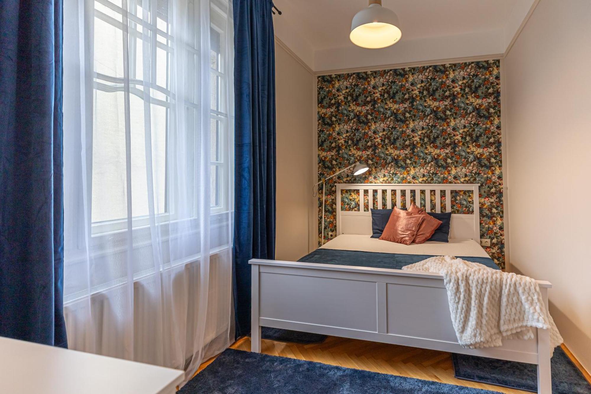 Bb Goergey Apartman I. Мишкольц Экстерьер фото